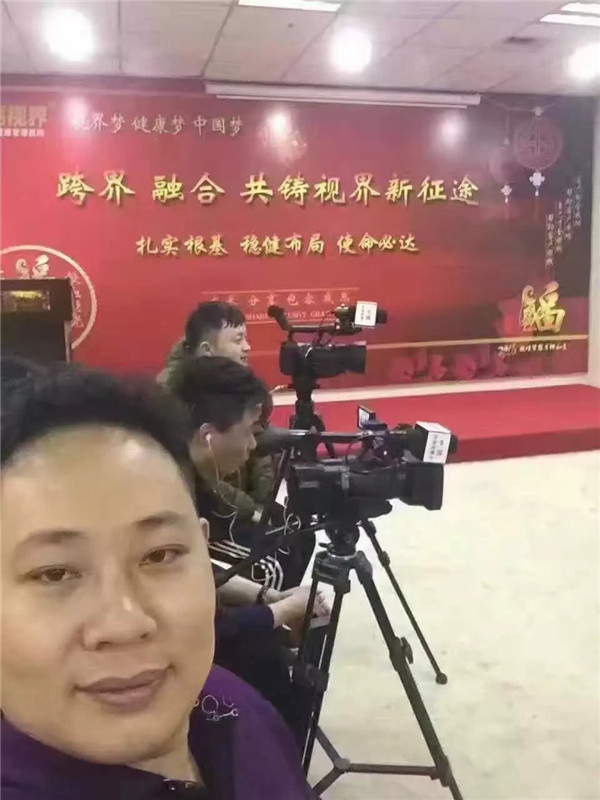媒體《品牌中國(guó)行》走進(jìn)易視界專題訪談拍攝中