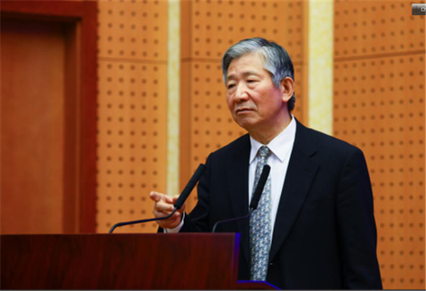 國(guó)務(wù)院發(fā)展研究中心原副主任、中國(guó)企業(yè)評(píng)價(jià)協(xié)會(huì)會(huì)長(zhǎng) 侯云春